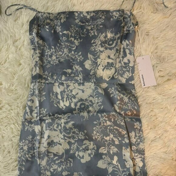 NWOT Reformation Frankie Silk Dress Porcelain - Picture 8 of 10